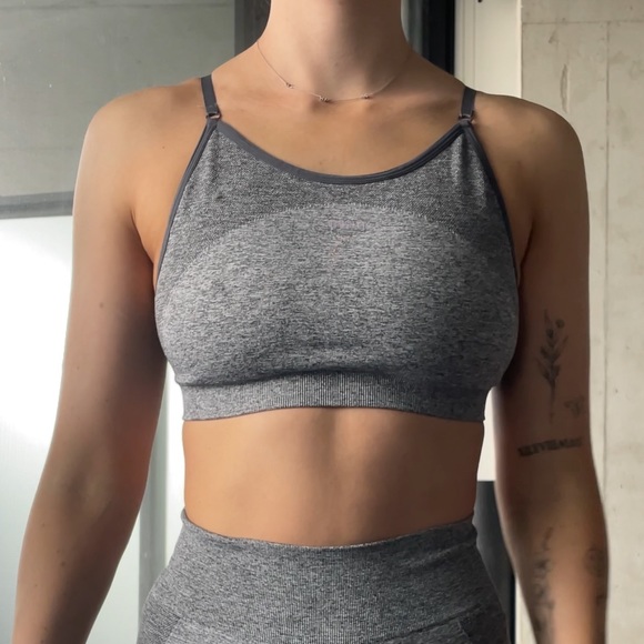 Gymshark Flex Strappy Sports Bra - Picture 2 of 4